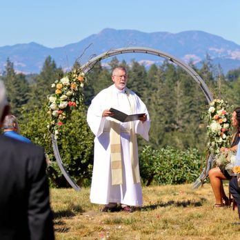 Kevin Tripp Weddings - Officiants Near Me