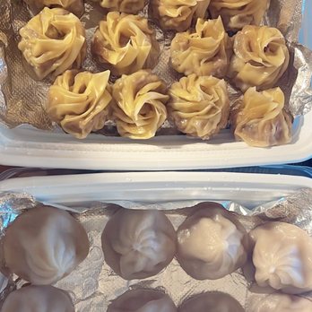 Song's Dumplings Cafe - Steamed Pork and Mushrooms Shumai  Steamed Soup Dumplings Special - Dim Sum Near Me - Forest Hills, New York