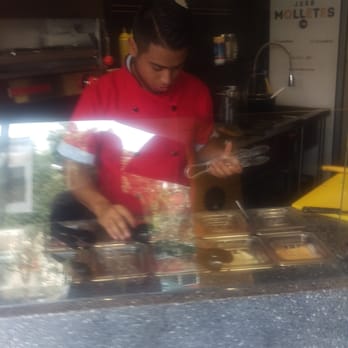 Juan Molletes - El hombre detras de Juan Mollets, la mano con el toque secreto - Mexican Near Me - México, D.F., DIF Juan Molletes - El hombre detras de Juan Mollets, la mano con el toque secreto - Mexican Near Me - México, D.F., DIF