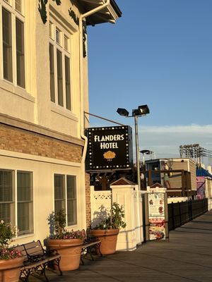 The Flanders Hotel by null