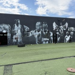 Level One Fitness - Open workout area outside