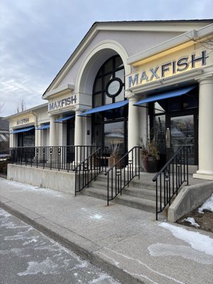 Max Fish by null