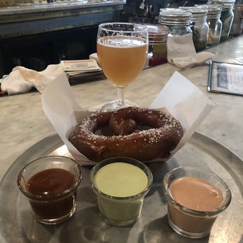 Spritzenhaus 33 - Sigmund 's Soft Pretzel - German Near Me - Brooklyn, New York Spritzenhaus 33 - Sigmund 's Soft Pretzel - German Near Me - Brooklyn, New York