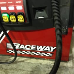 Raceway Petroleum - Gassing up