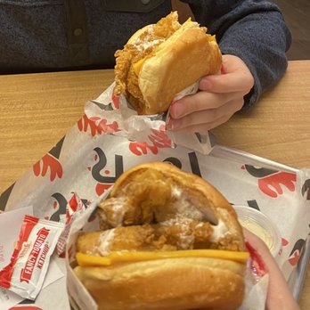 Roaming Rooster - Honey Butter Chicken Sandwich - Chicken Wings Near Me - Vienna, Virginia Roaming Rooster - Honey Butter Chicken Sandwich - Chicken Wings Near Me - Vienna, Virginia