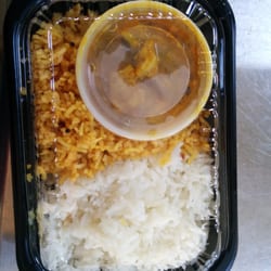 Ruchi Indian Food - Mini lunch plate with chicken curry