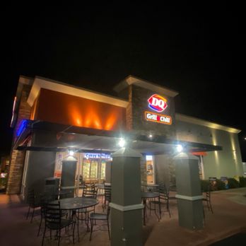 Dairy Queen Grill & Chill - Exterior facade showing outdoor seating & entrance from parking lot - Burgers Near Me - Seminole, Florida Dairy Queen Grill & Chill - Exterior facade showing outdoor seating & entrance from parking lot - Burgers Near Me - Seminole, Florida