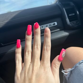 Nails Feet & Tan - This my nails after leaving the salon. - Nail Salons Near Me - Saint Augustine, Florida