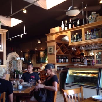Il Farro - Inside decor - Italian Near Me - Newport Beach, California