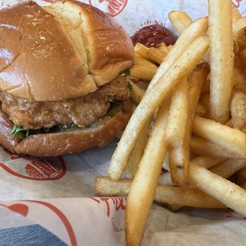 Slim Chickens - Care - Chicken Wings Near Me - Lehi, Utah Slim Chickens - Care - Chicken Wings Near Me - Lehi, Utah