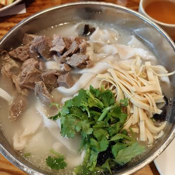 Zhengzhou Noodles - Stewed lamb soup - Chinese Near Me - Flushing, New York Zhengzhou Noodles - Stewed lamb soup - Chinese Near Me - Flushing, New York
