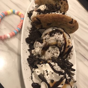 Sugar Factory Foxwoods - Cookie monster - American Near Me - Mashantucket, Connecticut Sugar Factory Foxwoods - Cookie monster - American Near Me - Mashantucket, Connecticut