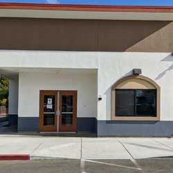 Lakeview Montessori - Entrance