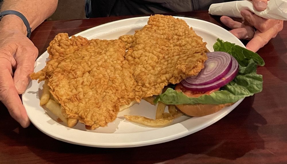 Bob & Connie's Restaurant & Pub