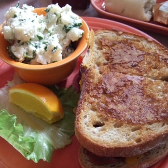 Crest Cafe - BATC-Bacon, Avocado, Tomato, Cheese - Cafes Near Me - San Diego, California