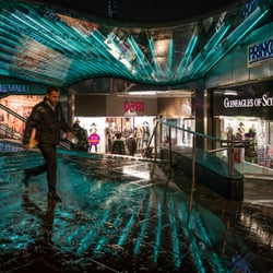 Waverley Mall - Entrance to Princes Mall in the rain. Image by www.edinburghphotowalks.com