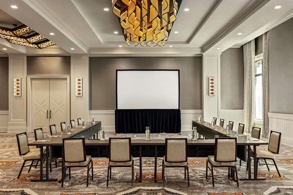 The Harpeth Franklin Downtown, Curio Collection by Hilton by null