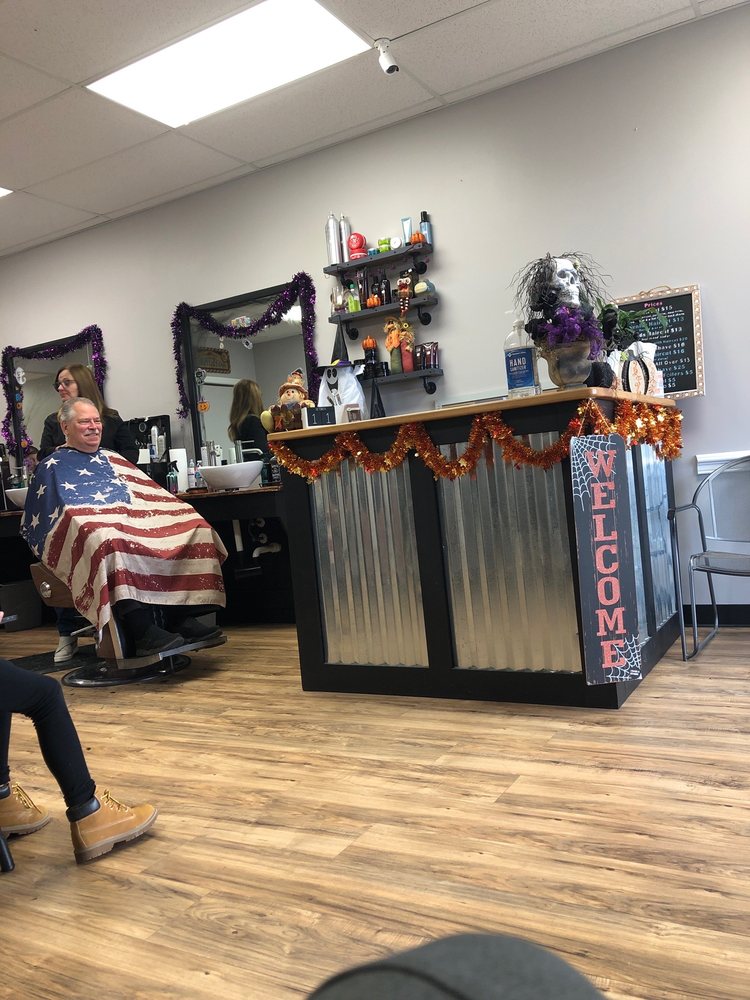 DEE’Z 21ST CENTURY Updated October 2024 5323 Center Rd