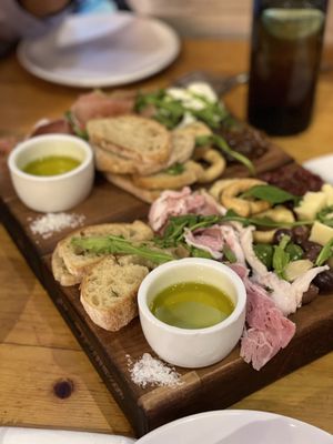 M'tucci's Italian by null