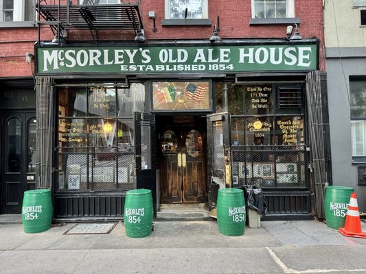 McSorley’s Old Ale House by null