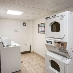 Motel 6 - Laundy