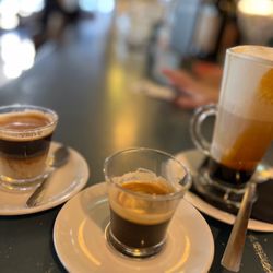 La Bendita - 3 Queens ... espresso, cafe baileys and cafe latte caramel