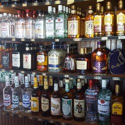 Charlie's II Pub