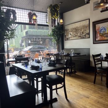 Trattoria La Tavola - Italian Near Me - Kennett Square, Pennsylvania