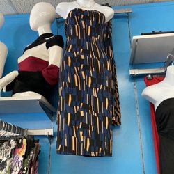 Rainbow Apparel - $9.99