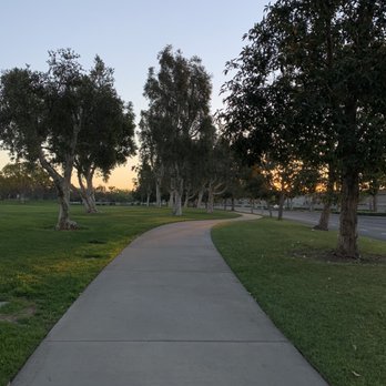 Veterans Park - Clear open paths - Parks Near Me - Cypress, California