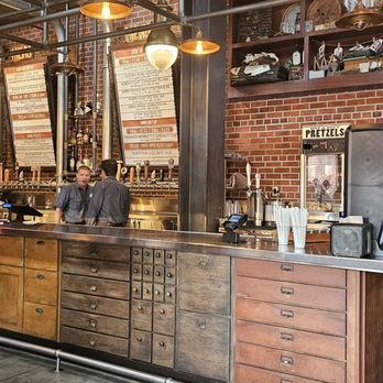 BaseLine Tap House - Lounges Near Me - Lake Buena Vista, Florida