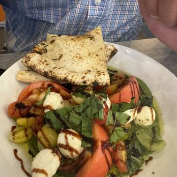 Southern Yankee Crafthouse - Tomato mozzarella salad - Cocktail Bars Near Me - Houston, Texas Southern Yankee Crafthouse - Tomato mozzarella salad - Cocktail Bars Near Me - Houston, Texas