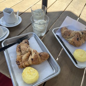 Foxtail Coffee - Hunters Creek - Chocolate croissant with Three Cheese Egg Bite - Ice Cream & Frozen Yogurt Near Me - Orlando, Florida