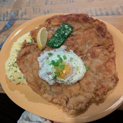 Karczma u Chochoła - A cutlet of pork, a fried egg on top and mashed potatoes, absolutely outstanding.