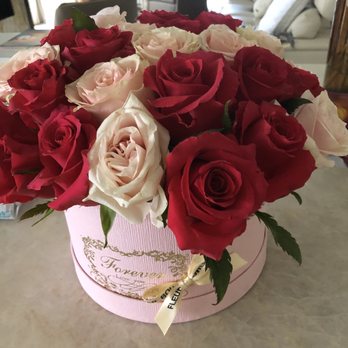 Fleur Flower Boutique - What my mom actually received - Florists Near Me - Hallandale Beach, Florida