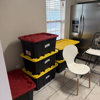 Melrose Movers and Packers - Kitchen - Movers Near Me - Austin, Texas Melrose Movers and Packers - Kitchen - Movers Near Me - Austin, Texas