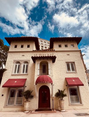 Bouchon Bistro by null