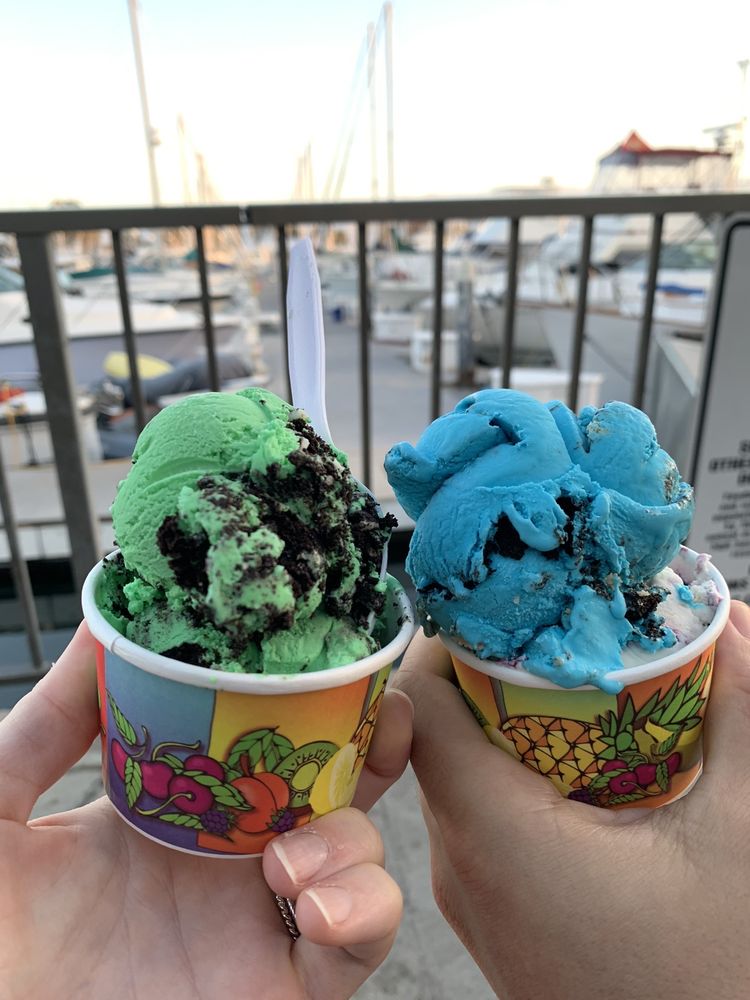 SCOOP DECK ICE CREAM SHOP 119 Photos & 101 Reviews 34531 Golden