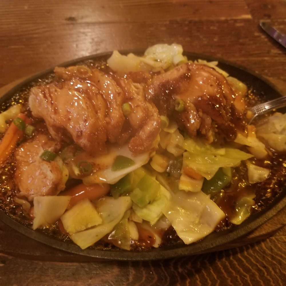 AppeThai - volcano chicken - Thai Near Me - Brown Deer, Wisconsin