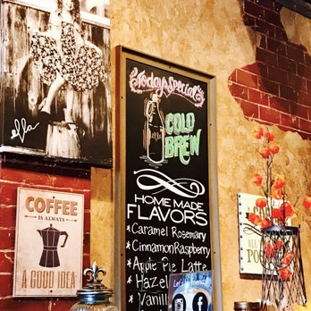 Ella Cafe - View from waiting in line! - Coffee & Tea Near Me - Plantation, Florida