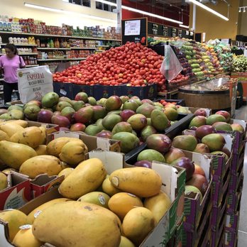 Mi Rancho Supermarket - Mangoes and papayas - Grocery Near Me - San Mateo, California