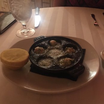 Roxy Restaurant & Bar - Bars Near Me - Reno, Nevada Roxy Restaurant & Bar - Bars Near Me - Reno, Nevada