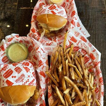 Lil Woody's - Filet oh Fish & Fries - Burgers Near Me - Seattle, Washington Lil Woody's - Filet oh Fish & Fries - Burgers Near Me - Seattle, Washington