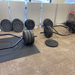 US Army Recruiting Center Fair Oaks - Practicing the hex at deadlifts