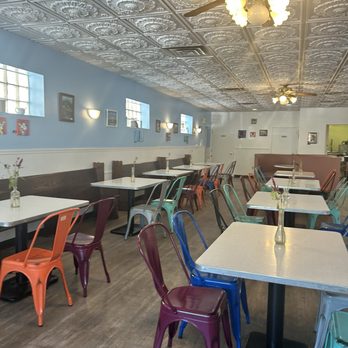 Martha's Cafe - dining area - Sandwiches Near Me - Arbutus, Maryland