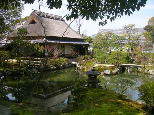 Isuien Garden and Neiraku Museum by null