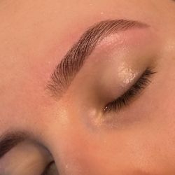 Beàut Studio - Signature shape and tint service