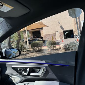 Discount Tire - Waiting in line to check air pressure - Tires Near Me - Scottsdale, Arizona Discount Tire - Waiting in line to check air pressure - Tires Near Me - Scottsdale, Arizona