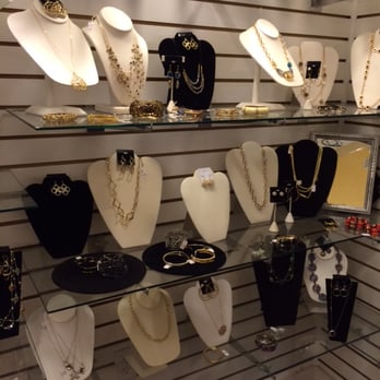 The Shoppes At Farmers - Jewelry. - Home Decor Near Me - Boone, North Carolina The Shoppes At Farmers - Jewelry. - Home Decor Near Me - Boone, North Carolina