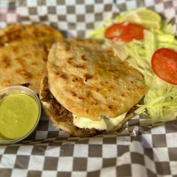 Tacos El “Toro” Kemah - Gorditas